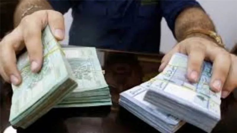 الصرافون في لبنان يخفضون سعر صرف الدولار بواقع 30 ليرة