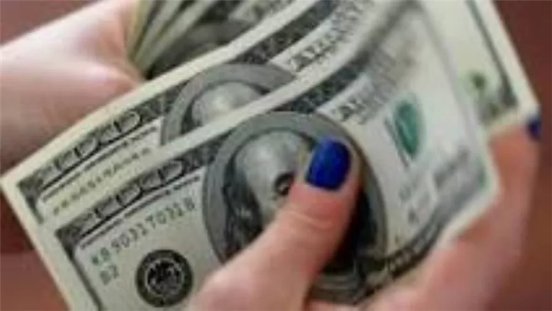 سعر الدولار فى 16 بنكا بنهاية تعاملات اليوم الخميس 