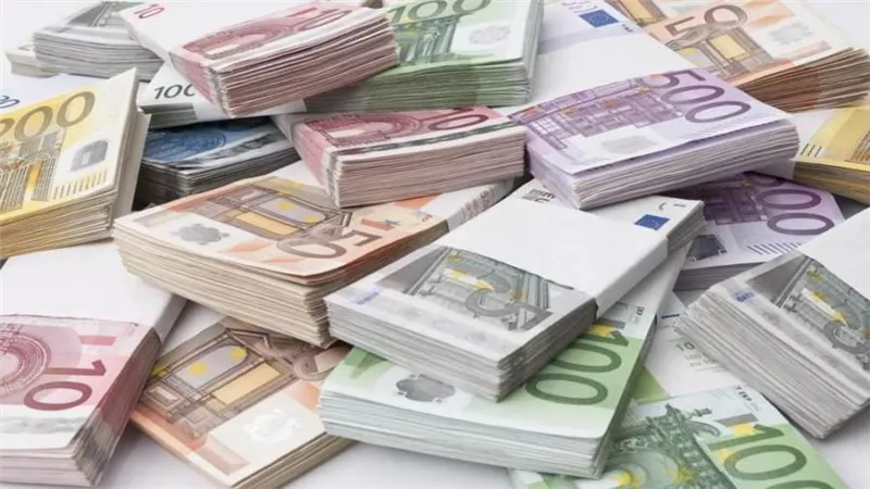 سعر اليورو أمام الجنيه اليوم الاربعاء 2- 9 - 2020 فى مصر 