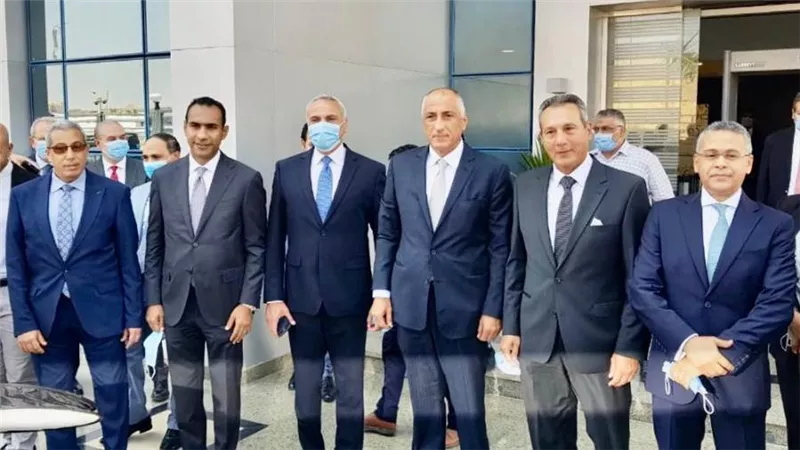 محافظ البنك المركزي يزور أول قطاع متكامل للتحول الرقمي المصرفي ببنك مصر 