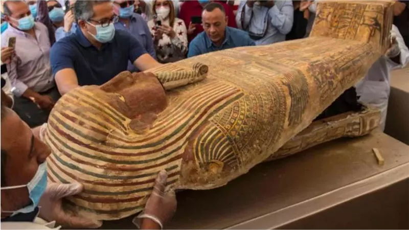 رعاية البنك الأهلي المصري تزين الحفل العالمي للكشف عن توابيت أثرية مدفونة منذ 2500 عام