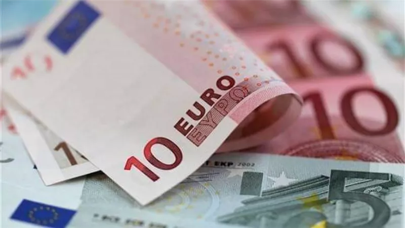 سعر اليورو بالجنيه المصري اليوم الجمعة 17 - 10 - 2020 لحظة بلحظة