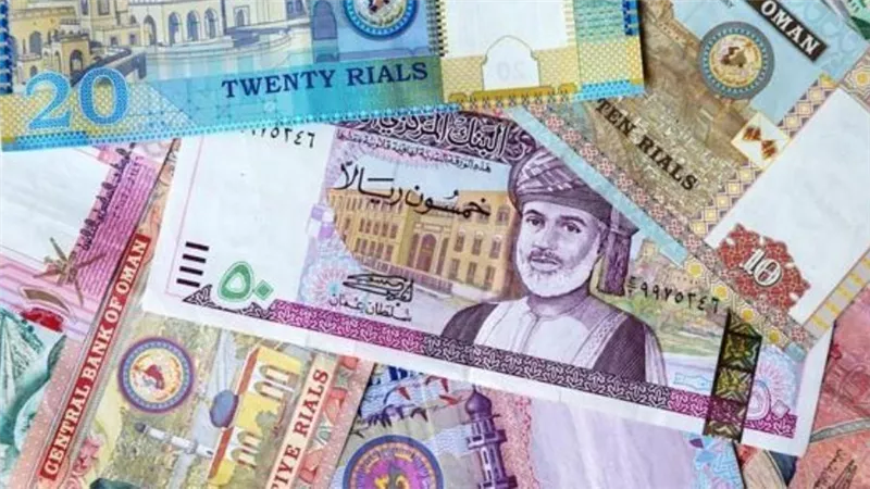 سعر الريال العماني أمام الدولار الأمريكي اليوم الاثنين 8 -2 -2021