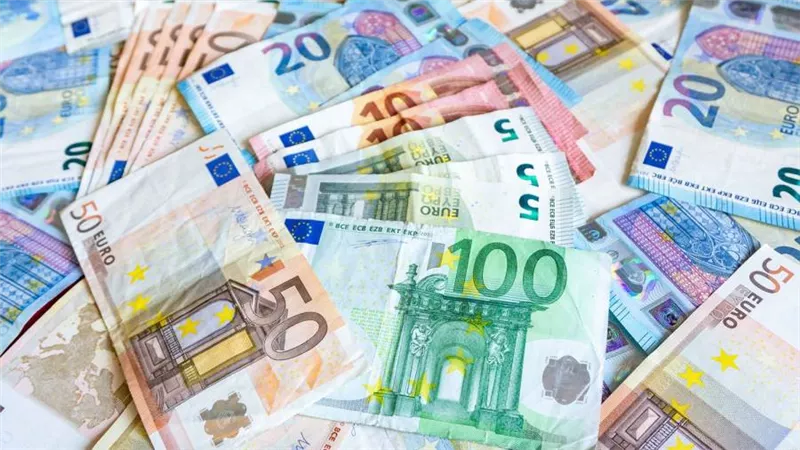 سعر صرف اليورو الأوروبي مقابل الجنيه المصري اليوم الإثنين 1-3-2021