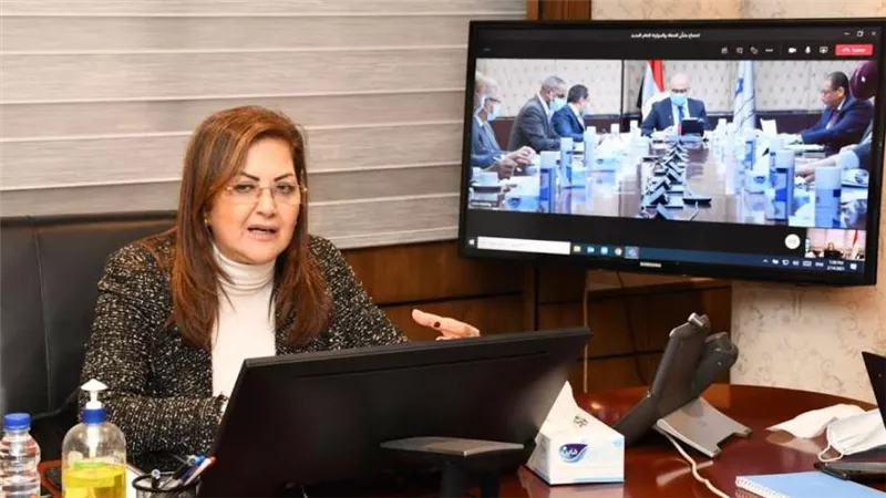 وزيرة التخطيط تبحث مع 5 وزراء مقترح الخطة الاستثمارية للعام المالي القادم 2021-2022