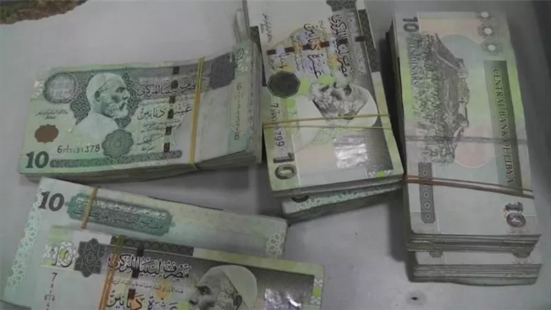 سعر الدينار الليبي مقابل الدولار الأمريكي اليوم الخميس 18-3-2021