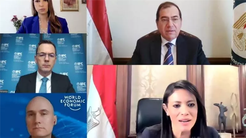 وزير البترول بمنتدى 