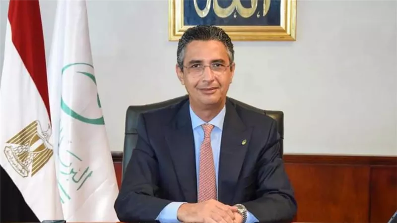 رئيس البريد يتابع صرف المعاشات للمواطنين علي مستوي الجمهورية خلال العطلة الرسمية
