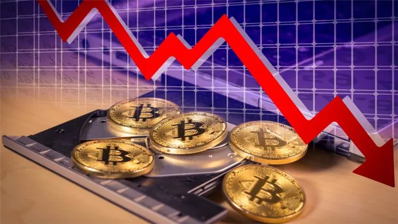 البيتكوين تسجل أكبر نسبة خسائر منذ 2018.. العملة المشفرة تواجه أسوأ شهر
