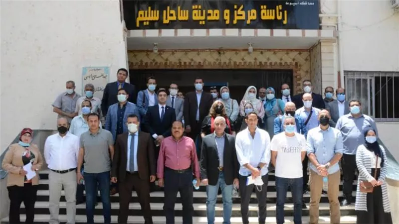 بدعم من المركزي.. وفد من 8 بنوك يزور مركز ساحل سليم بأسيوط لتطبيق استراتيجية الشمول المالي