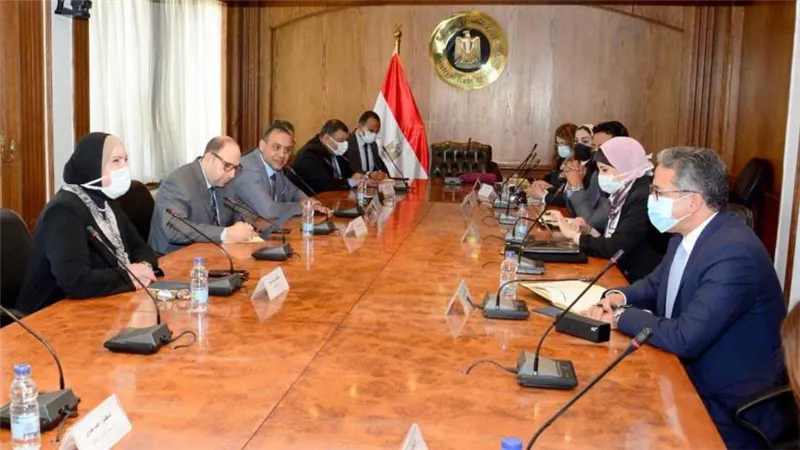 وزيري الصناعة والسياحة يبحثان الاستعدادت الخاصة بالمشاركة المصرية بمعرض إكسبو دبي 2020