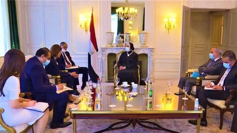 وزيرة التجارة: جذب استثمارت فرنسية لمصر بقطاعات الاتصالات والمركبات الكهربائية وتكرير السكر