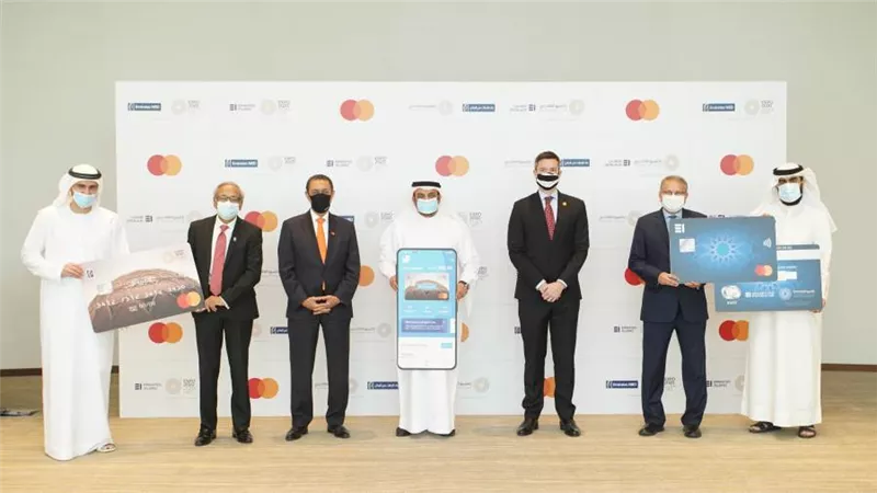 مجموعة بنك الإمارات دبي الوطني تطلق برامج حصرية لبطاقات المدفوعات 