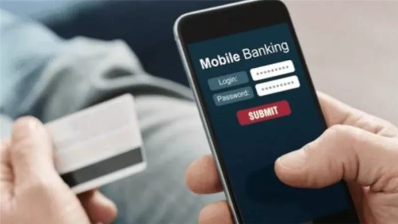 تعرف على أنواع الخدمات المصرفية عبر الهاتف المحمول