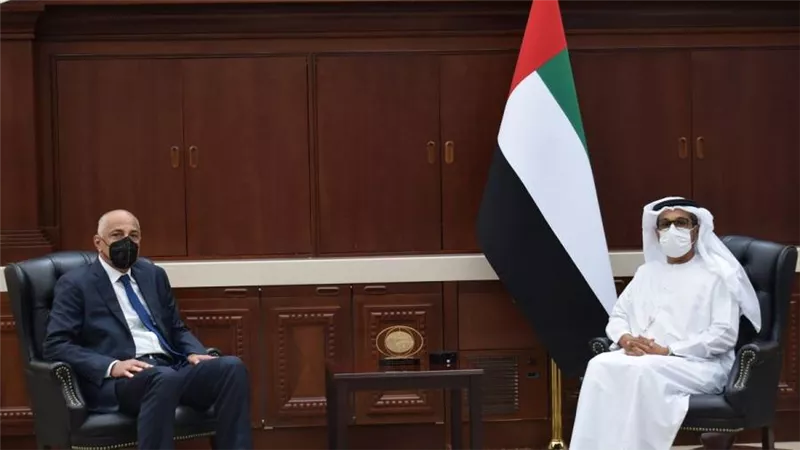 محافظ البنك المركزي المصري يبحث مع مدير عام صندوق أبوظبي للتنمية سبل تطوير التعاون في المجالات الإقتصادية