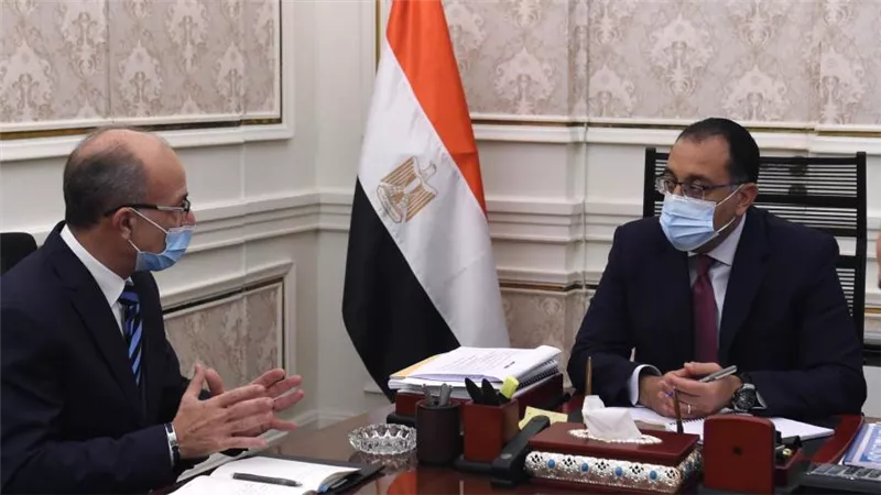 مدبولي: مجمع الإصدارات المؤمنة والذكية يساهم في تعزيز التحول الرقمي والشمول المالي