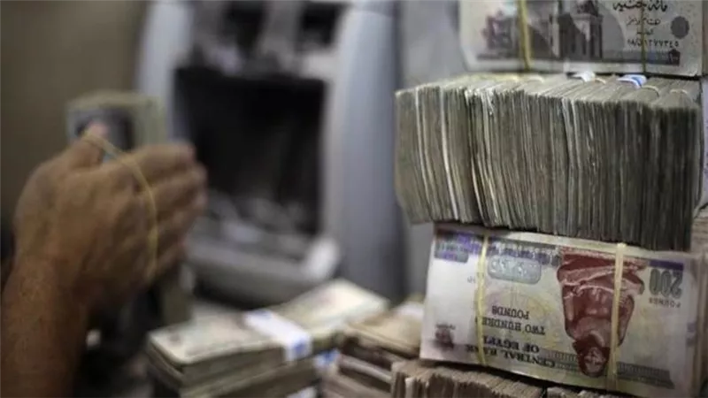 كويكش كاش.. خدمة جديدة من هذا البنك للحصول على راتبك الشهري قبل ميعاده