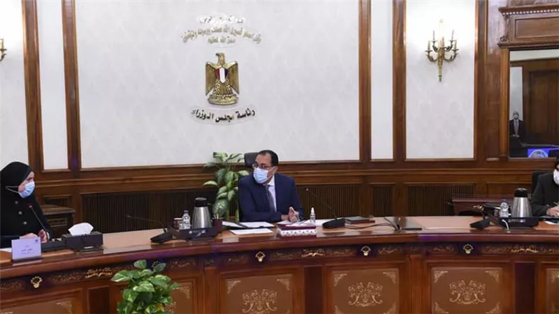 مدبولى: المجمعات الصناعية جزء من توجه الدولة لتوفير فرص العمل للشباب ودعم الإقتصاد الوطني