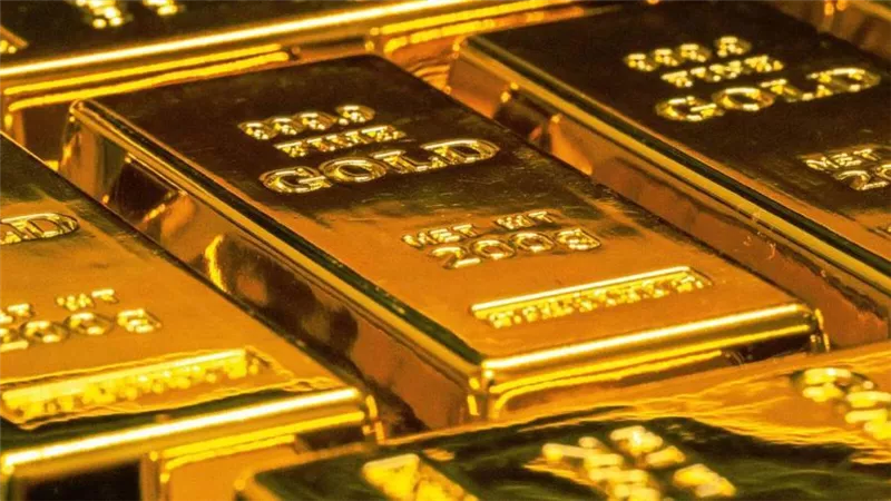 اسعار الذهب ترتفع فوق مستوى 1800 دولار مع زيادة الطلب الاستثماري 