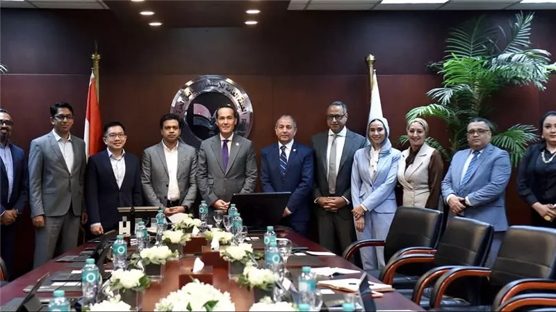 محمد عوض: توفير بيئة استثمارية جاذبة لاستقطاب المزيد من الاستثمارات السنغافورية