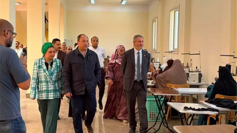 تنمية الصعيد ومحافظة الفيوم تبحثان مشروعات جديدة لدعم التنمية وتمكين الشباب