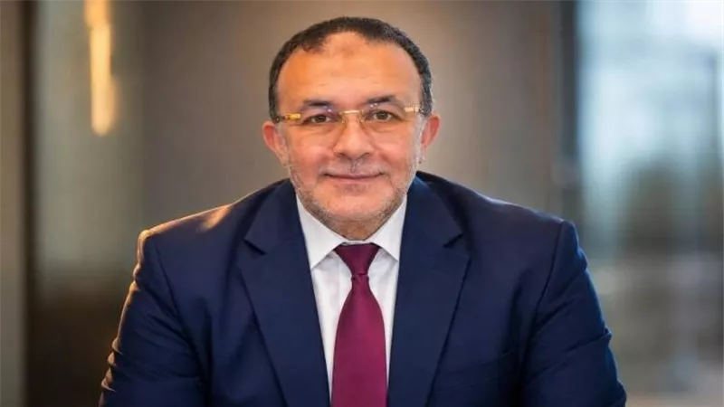 وزير الصناعة يعين أيمن البياع مديرًا تنفيذيًا لمركز تحديث الصناعة