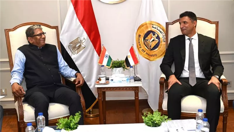 وزير الصناعة يدعو الشركات الهندية للتوسع في مصر وتحويلها إلى مركز للتصنيع والتصدير