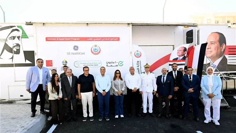 أول قسطرة قلب متنقلة في مصر.. رئيس الوزراء يتفقد وحدة علاج السكتات الدماغية برأس الحكمة
