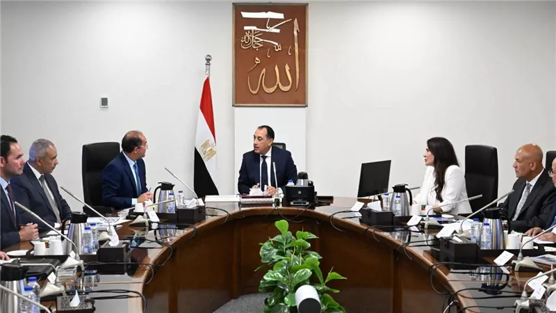 رئيس الوزراء يشدد على كفاءة محطات الصرف الصحي لتعزيز الاستدامة البيئية