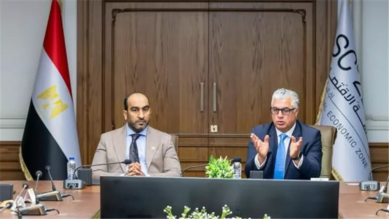 المنطقة الاقتصادية لقناة السويس تبحث مع وفد عُماني جذب استثمارات جديدة