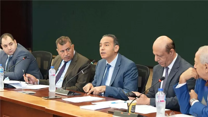 إسلام عزام: حسم المعاملات الضريبية يعزز تنافسية السوق المصرية ويجذب الاستثمارات