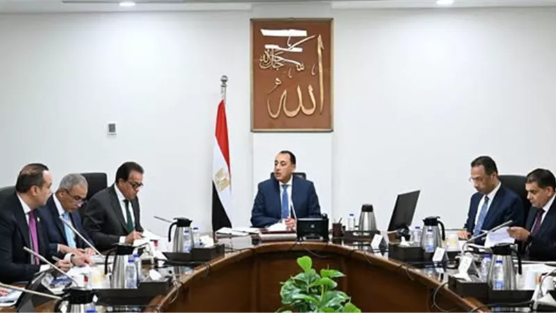 مدبولي يتابع ميكنة التأمين الصحي الشامل.. 5.4 مليون مواطن مسجلون بالمرحلة الأولى