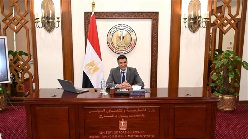 وزير الصناعة للسفراء: نبحث جذب استثمارات تكنولوجية لمصر