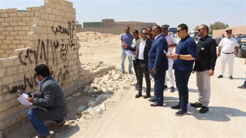 «الصناعة»: لا تهاون مع الأراضي غير المستغلة.. وإتاحتها لمستثمرين جادين (صور)