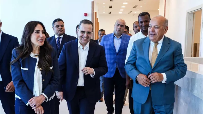 وزيرة الإسكان تتفقد مستشفى «شفا العلمين».. 100 سرير لدعم الخدمات الصحية بالمدينة