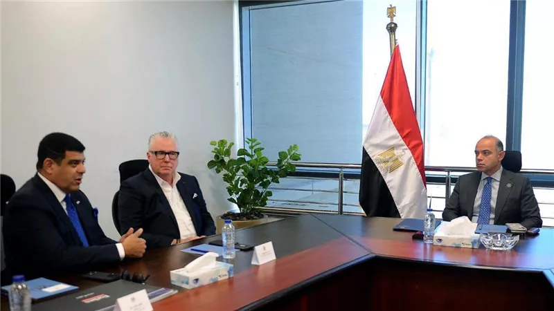 مليار دولار.. وزير الاستثمار يبحث آخر تطورات «برج فوربس الدولي» بالعاصمة الجديدة