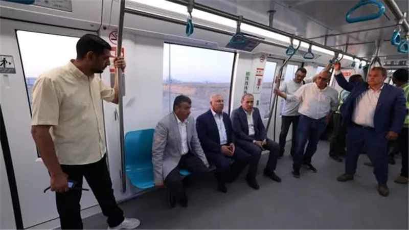 تخفيض زمن التقاطر إلى 9 دقائق وخصم 60% للطلاب بالمونوريل والـLRT