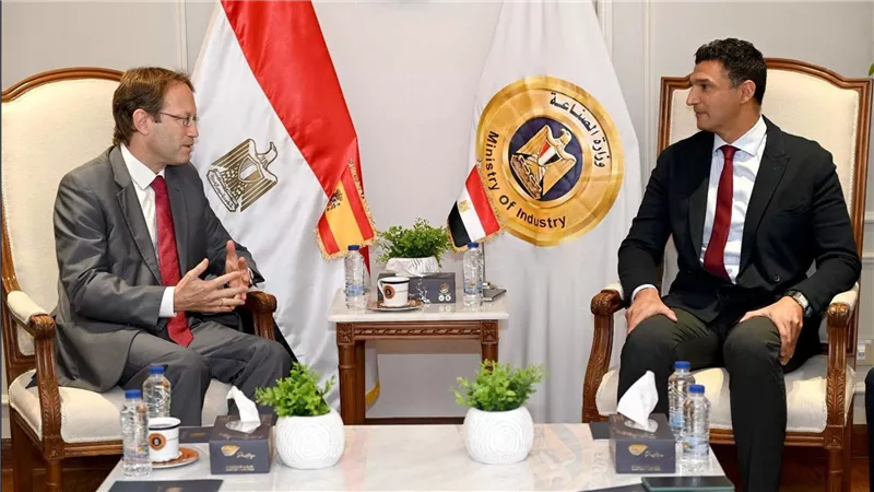 وزارة الصناعة تفتح الباب أمام استثمارات إسبانية جديدة.. 60 شركة في مصر