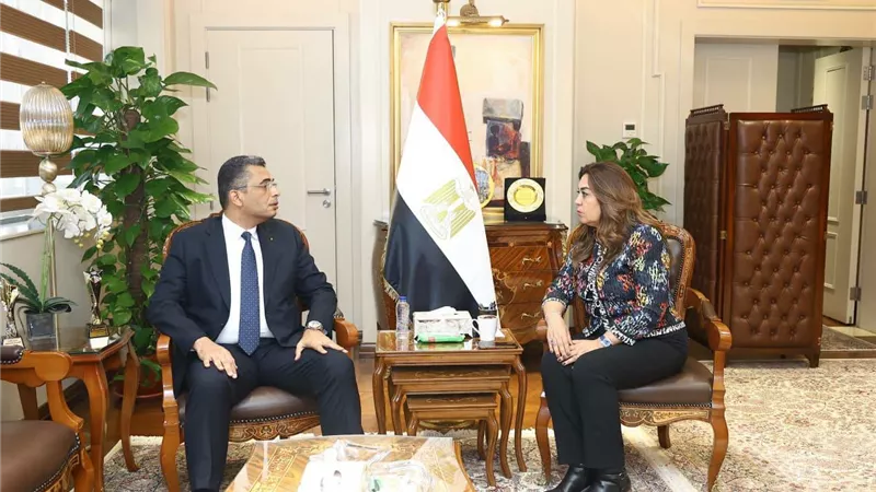 قبل نهاية سبتمبر.. منال عوض توجه بطرح منظومة نظافة البحر الأحمر للقطاع الخاص