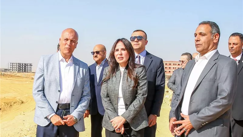 تسليم أول 10 أفدنة بالقاهرة الجديدة بعد تدوير مخلفاتها