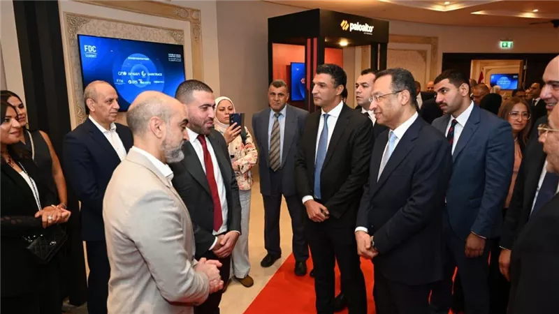 وزير الصناعة: التصنيع الذكي والتحول التكنولوجي مفتاح تعزيز تنافسية الصناعة المصرية