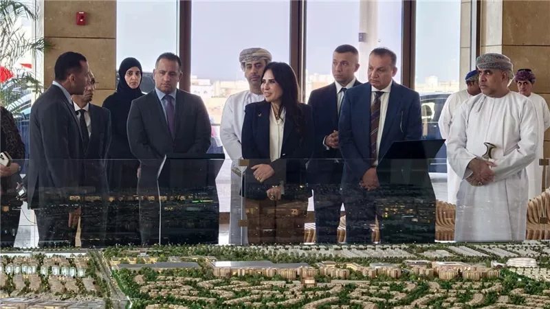 وزيرة الإسكان تبحث مع نظيرها العُماني فرص التعاون العقاري بمدينة السلطان هيثم