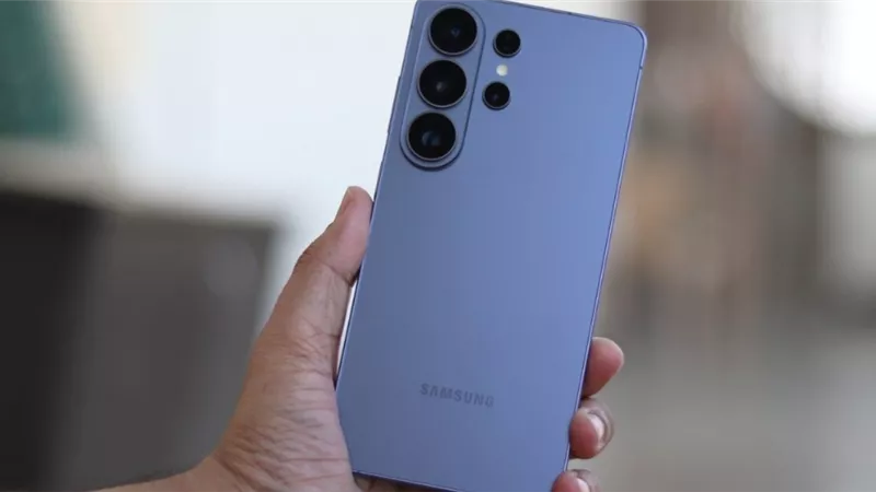 تسريبات جديدة تكشف تصميم كاميرات هاتف Galaxy S27 Ultra وسعره المتوقع