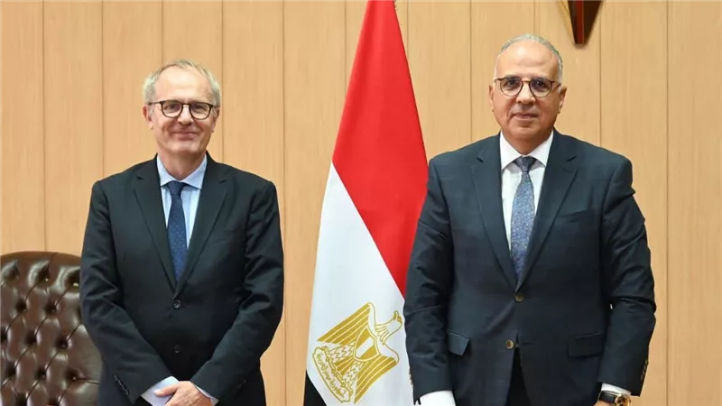 وزير الري يبحث مع اليونسكو دعم الأمن المائي وبناء قدرات الكوادر الإفريقية