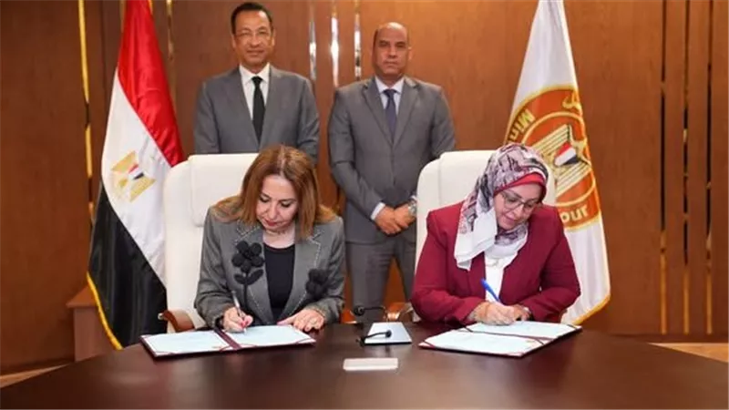 «العمل» و«الاتصالات» تطلقان تعاونًا رقميًا لتطوير الخدمات وتأهيل الشباب لوظائف المستقبل
