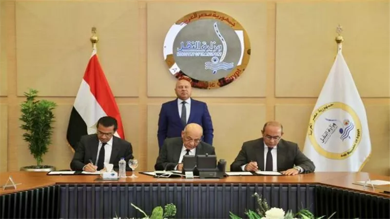 مشروع لوجستي جديد بميناء الدخيلة لتعزيز التجارة وإعادة التصدير وفتح أسواق أمام الشركات