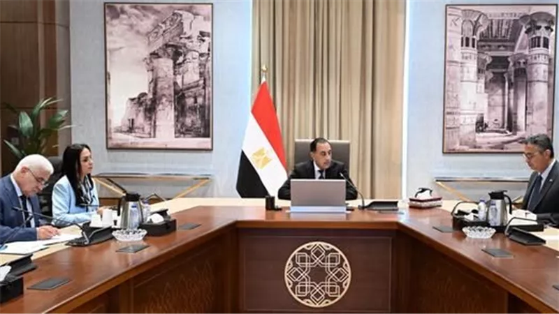 مدبولي يناقش التحول للدعم النقدي.. هل ترتبط قيمة الدعم بمعدلات التضخم؟