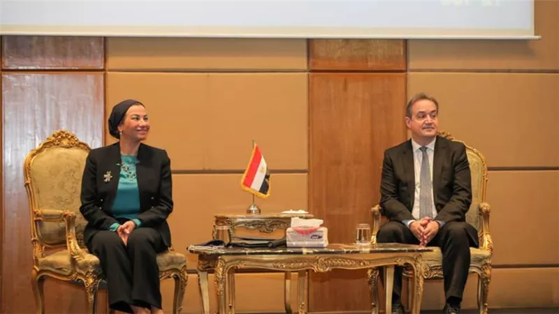 وزيرة البيئة تبحث مع مدير صندوق المناخ الأخضر استعدادات مؤتمر COP27 