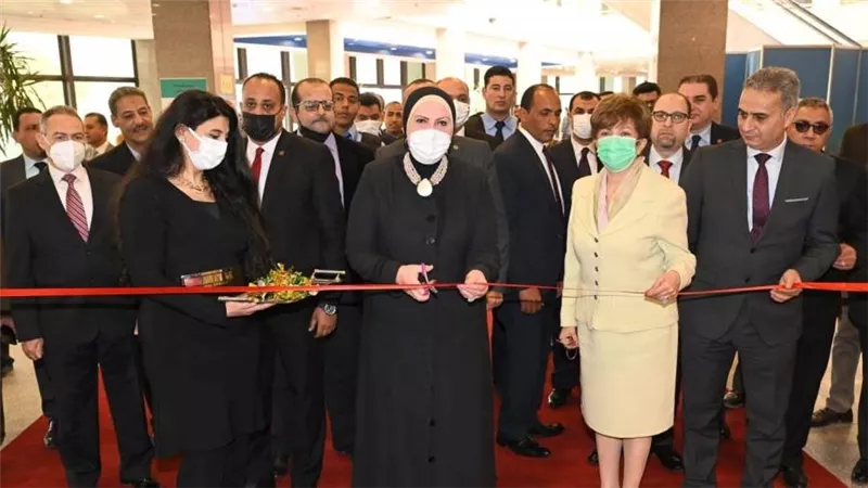 وزيرة التجارة والصناعة تفتتح فعاليات الدورة الـ55 لمعرض القاهرة الدولي