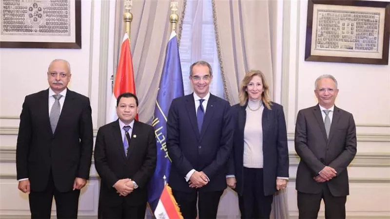 الإتصالات توقع بروتوكول تعاون لمنح الماجستير فى تحليل الأعمال ضمن مسار التكنولوجيا المالية 